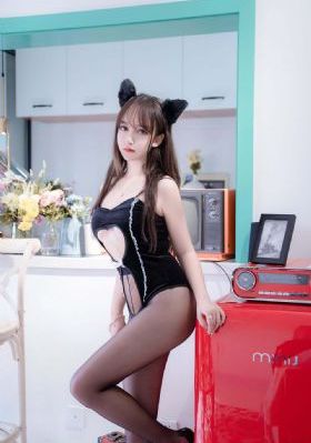 女王圣水调教_4K完整在线观看